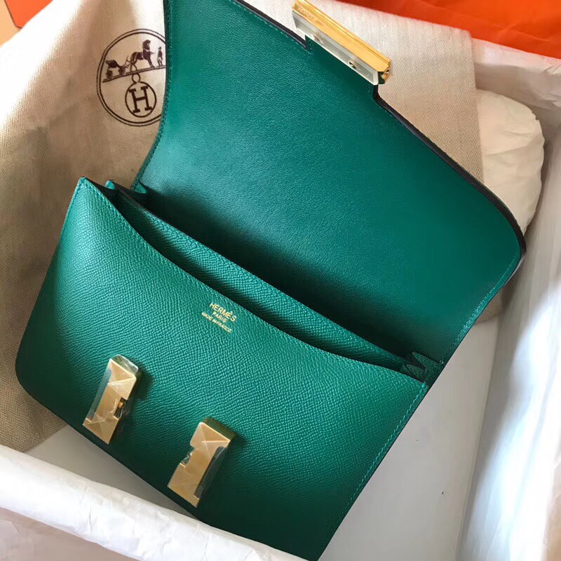 Hermes Constance 24cm Shoulder Bag In Vert Emeraude Epsom Leather